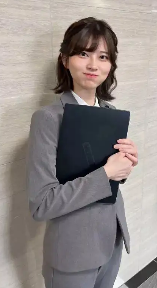 Japan Salary Woman Viral